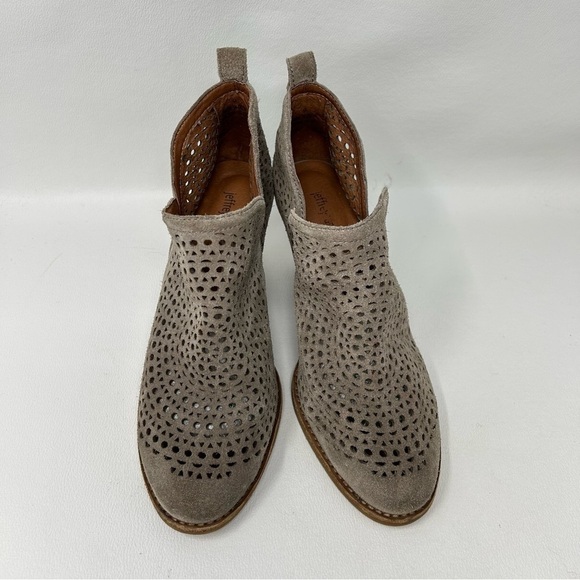 Jeffrey Campbell 'Rosalee Cutout Booties Women's Size 9 Light Brown Suede. - Picture 5 of 12